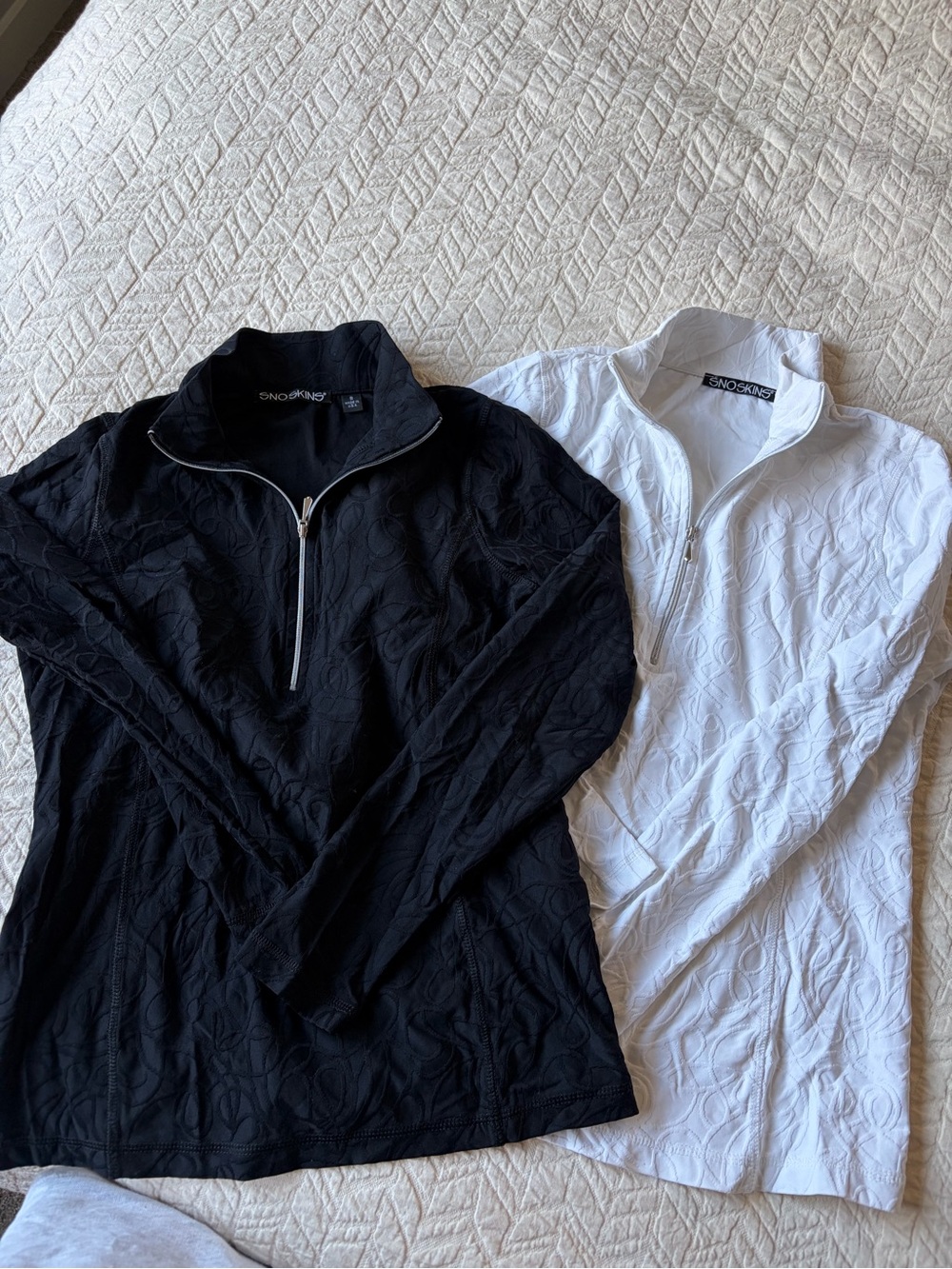 lululemon athletica Women's Long Sleeve Zip-Neck Top - Black / White